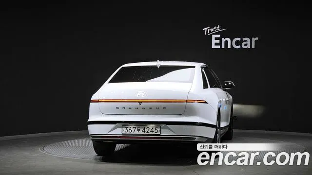 Hyundai Grandeur Grandeur (GN7) 3.5 LPG 2WD (Такси) — Фото автомобиля 4