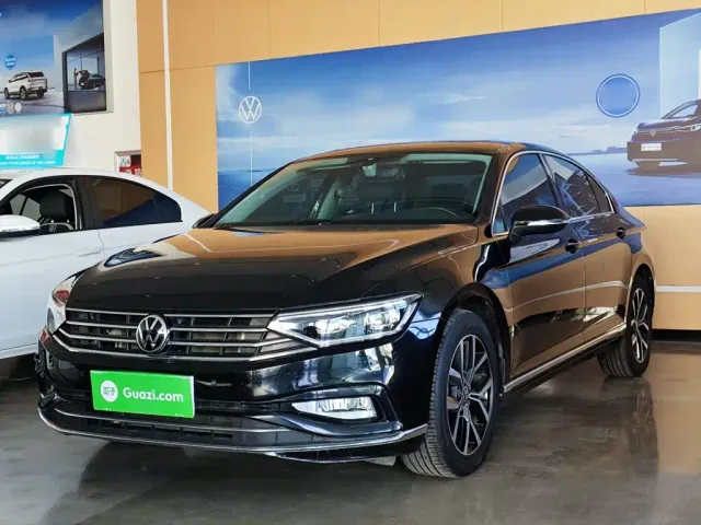 Фотография автомобиля — Volkswagen Magotan