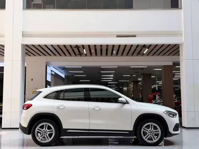 Mercedes-Benz GLA-Class — Фото автомобиля 4