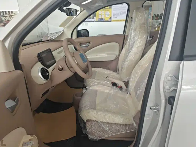 Wuling Hongguang Mini EV — Фото автомобиля 14