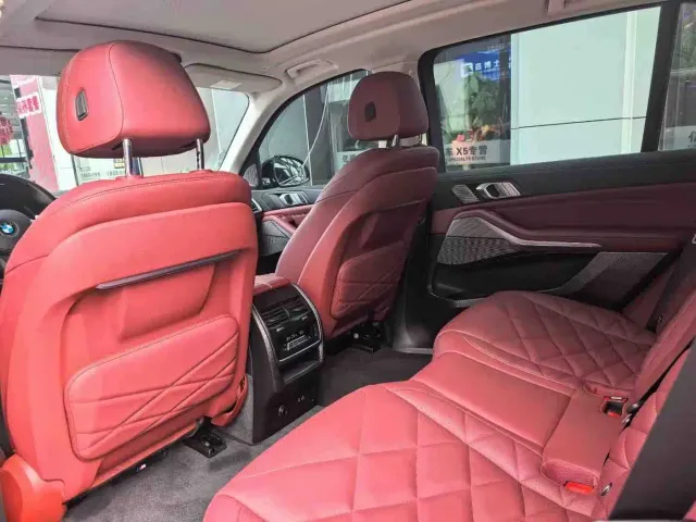 BMW X5 — Фото автомобиля 8