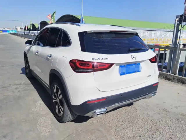 Mercedes-Benz GLA-Class — Фото автомобиля 4