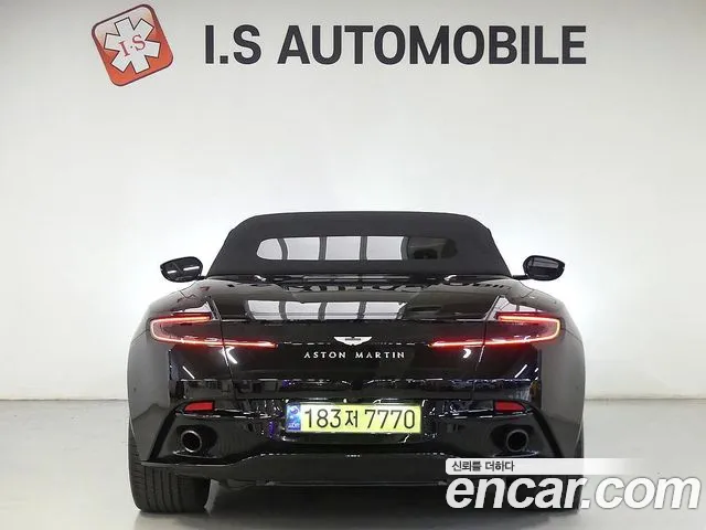 Aston Martin DB11 — Фото автомобиля 3
