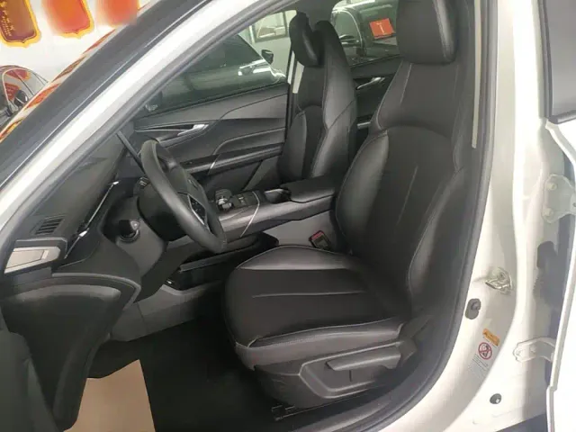 Changan Lamore — Фото автомобиля 10