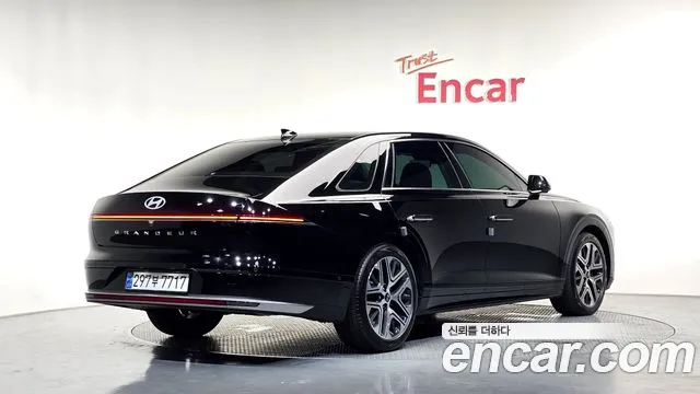 Hyundai Grandeur — Фото автомобиля 2