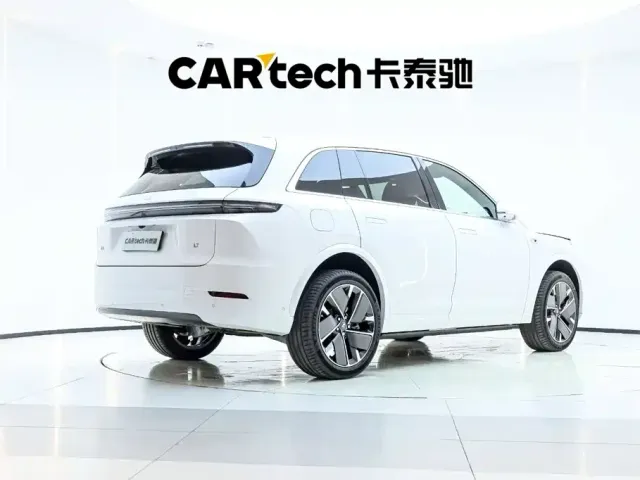 Li Auto L7 — Фото автомобиля 3