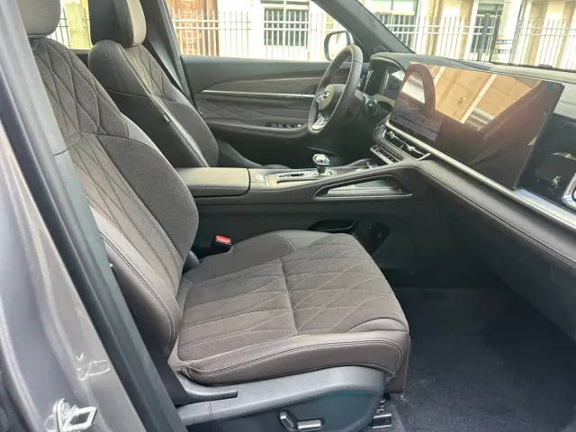 Geely Xingyue L — Фото автомобиля 8