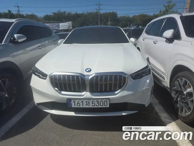 Фотография автомобиля — BMW 5 Series G60