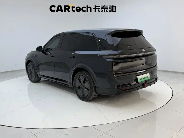 Li Auto L8 — Фото автомобиля 7