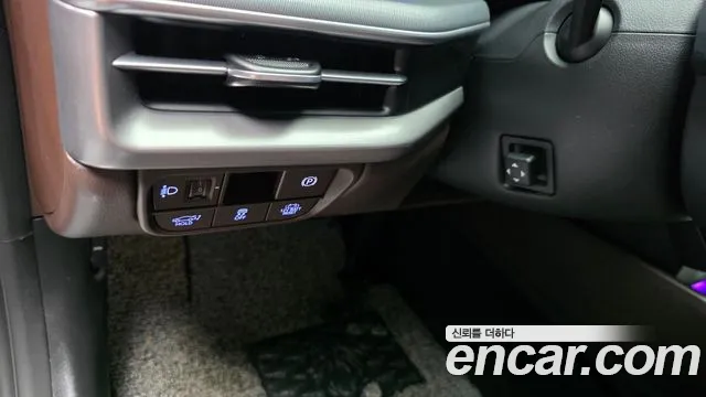Hyundai Grandeur GN7 — Фото автомобиля 30