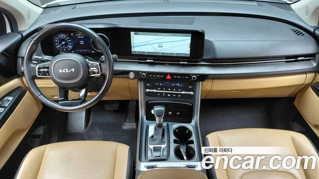 Kia Carnival Generation 4 — Фото автомобиля 10