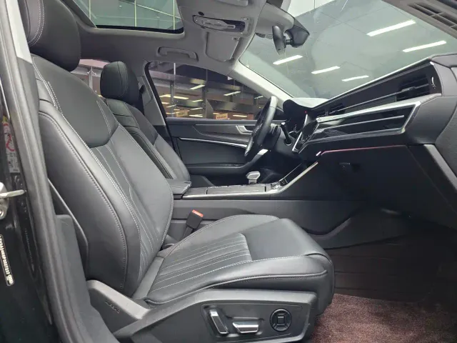 Audi A6L — Фото автомобиля 11