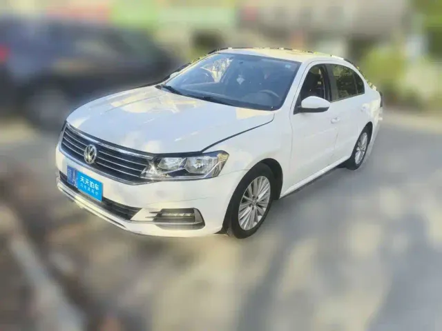 Фотография автомобиля — Volkswagen Lavida