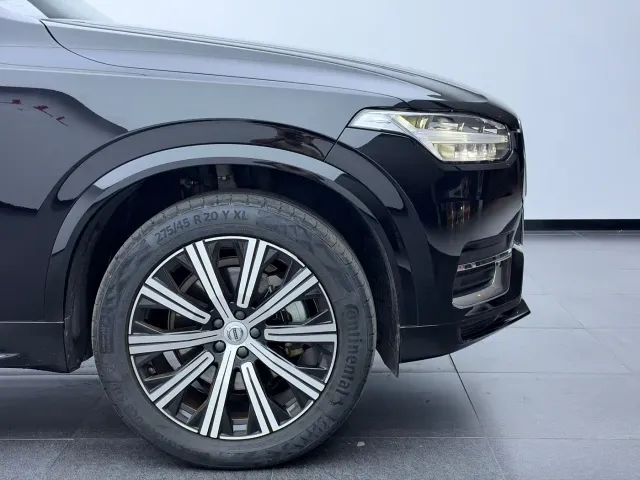Volvo XC90 — Фото автомобиля 13