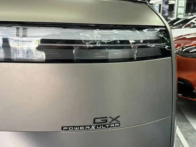 Xpeng GX — Фото автомобиля 21