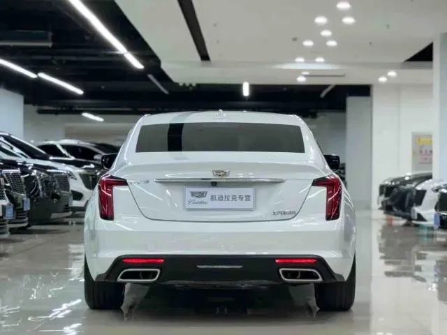 Cadillac CT5 — Фото автомобиля 3