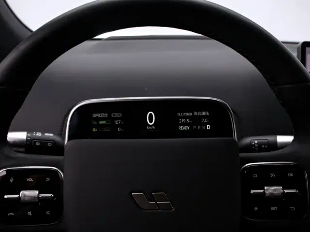 Li Auto L7 — Фото автомобиля 6