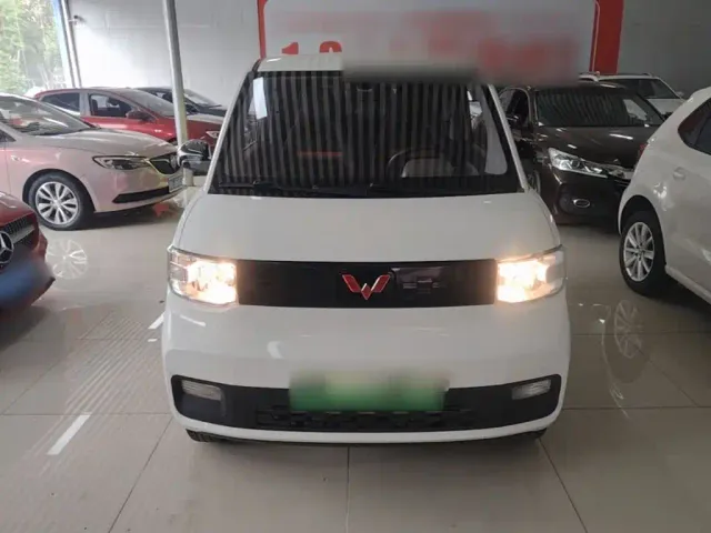 Wuling Hongguang Mini EV — Фото автомобиля 2