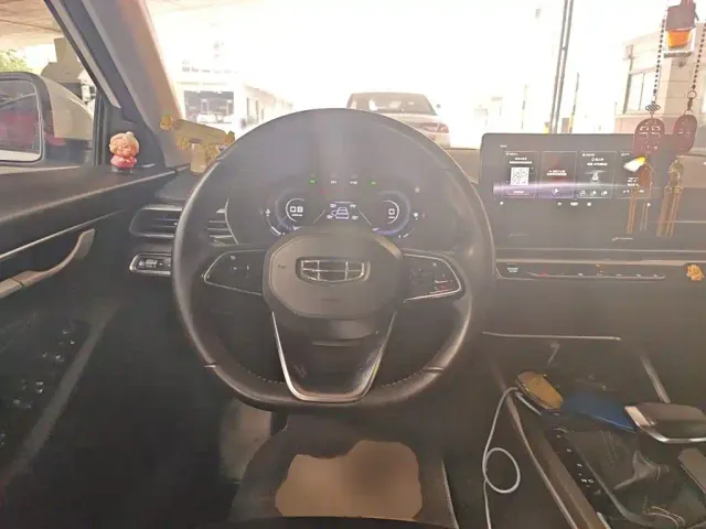 Geely Emgrand — Фото автомобиля 2