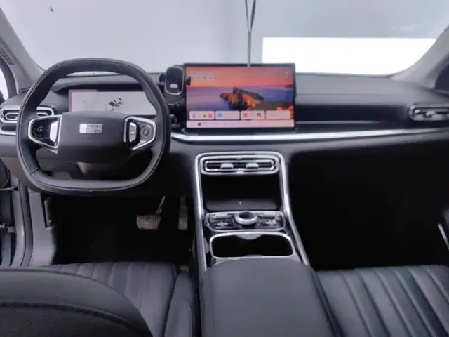 Geely Galaxy Stellar 6 — Фото автомобиля 12