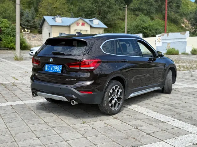 BMW X1 — Фото автомобиля 4