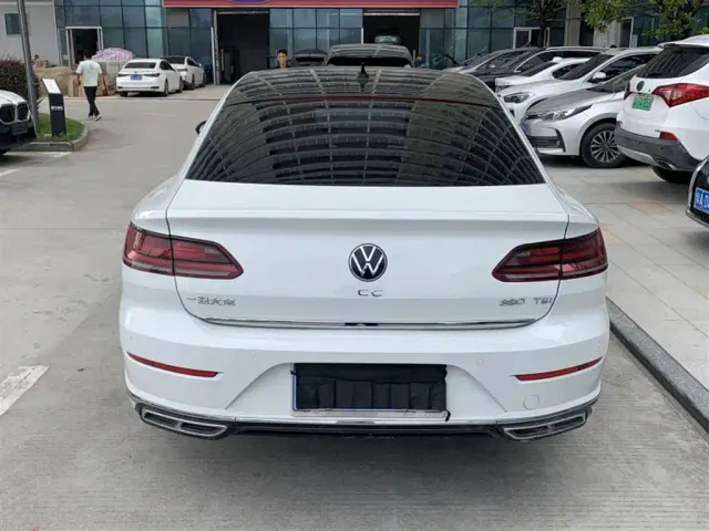 Volkswagen CC — Фото автомобиля 7