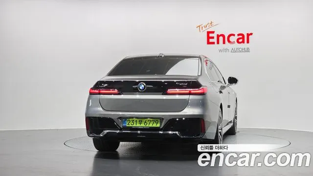 BMW 7 Series G70 — Фото автомобиля 4