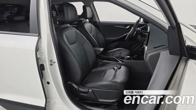 Kia Niro — Фото автомобиля 16
