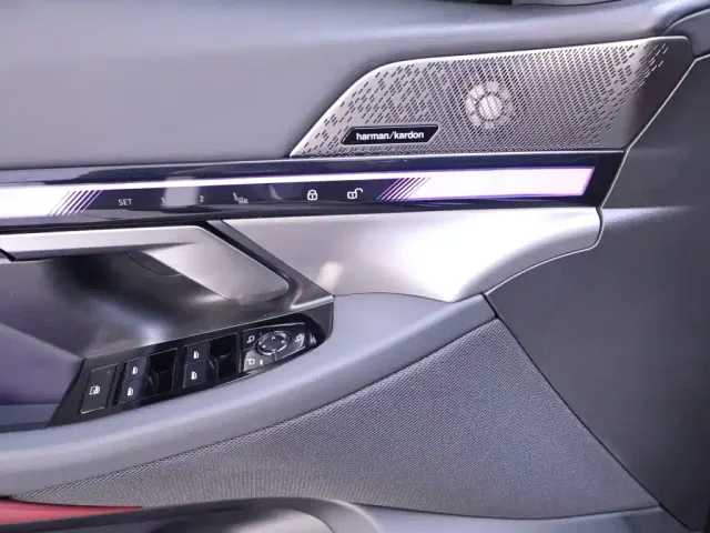 BMW 5 Series — Фото автомобиля 17