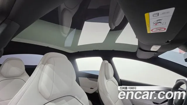 Tesla Model Y — Фото автомобиля 17
