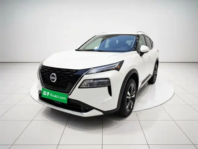 Фотография автомобиля — Nissan X-Trail