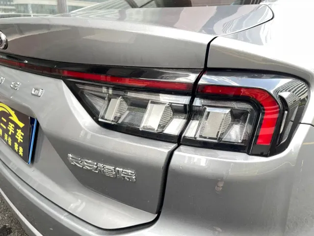 Ford Mondeo — Фото автомобиля 17
