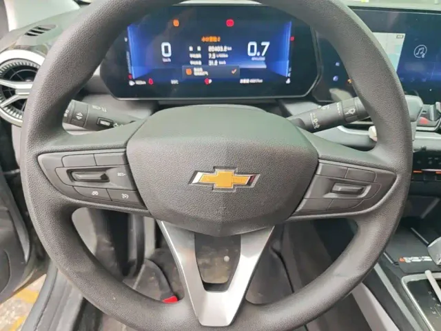 Chevrolet Monza — Фото автомобиля 10