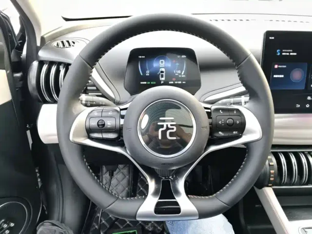 BYD Yuan PLUS — Фото автомобиля 10