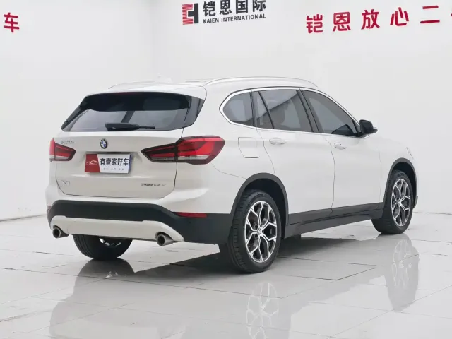 BMW X1 — Фото автомобиля 4