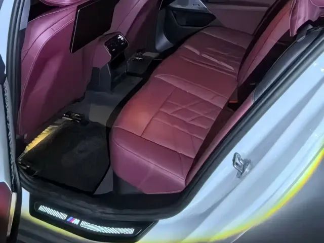 BMW 5 Series — Фото автомобиля 4
