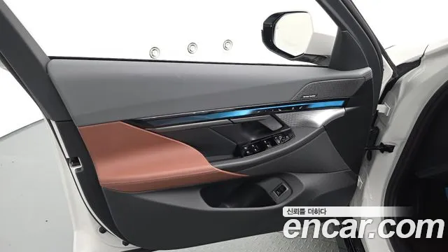 BMW 5 Series G60 — Фото автомобиля 23