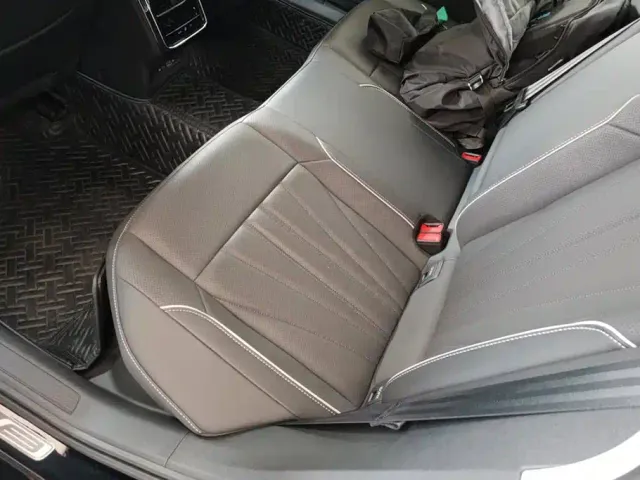 Volkswagen Passat — Фото автомобиля 11
