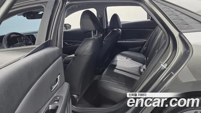 Hyundai Avante CN7 — Фото автомобиля 17