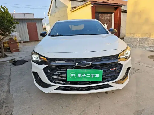 Chevrolet Monza — Фото автомобиля 2