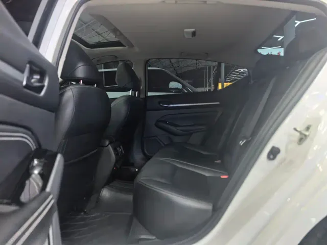 Nissan Teana — Фото автомобиля 6