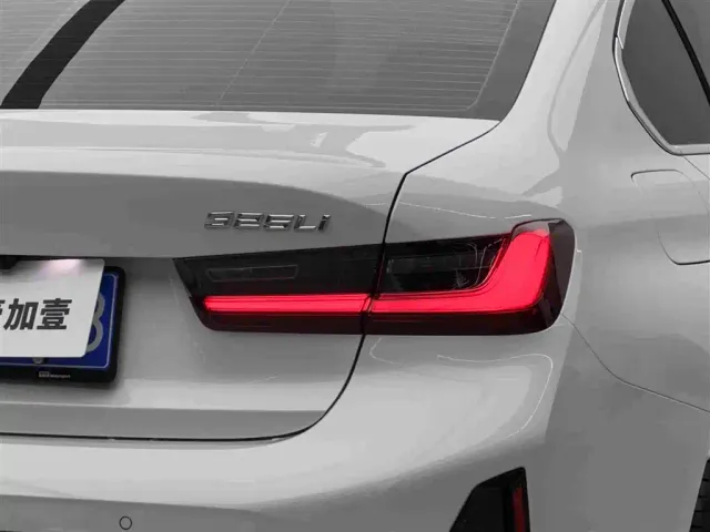 BMW 3 Series — Фото автомобиля 16