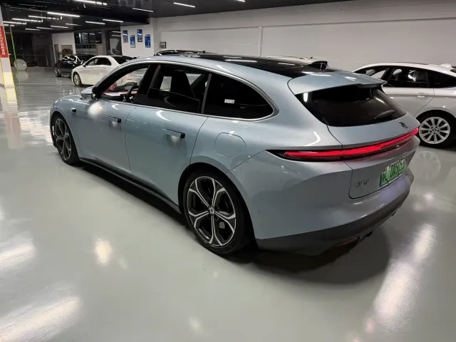 Nio ET5 — Фото автомобиля 9