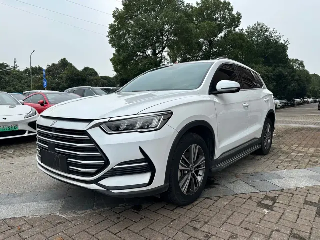 Фотография автомобиля — BYD Song Pro