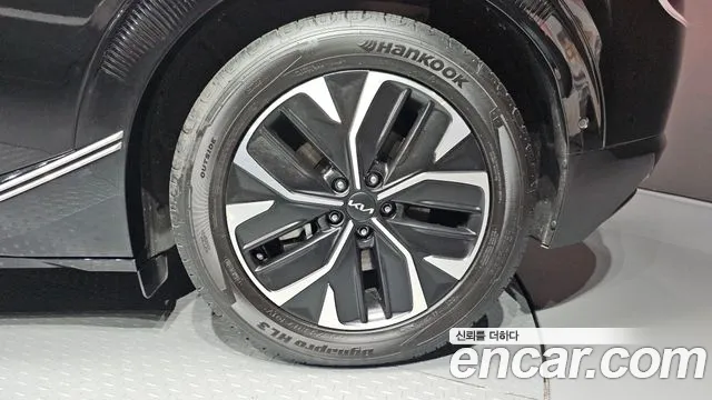 Kia EV6 Long Range — Фото автомобиля 20