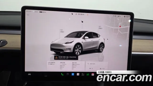 Tesla Model Y — Фото автомобиля 8
