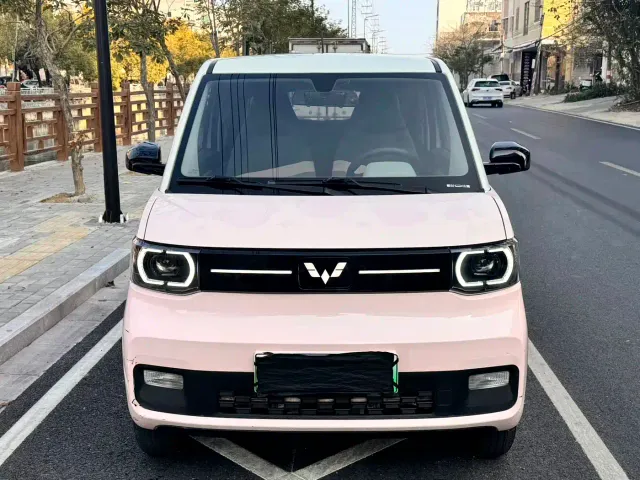Фотография автомобиля — Wuling Hongguang Mini EV