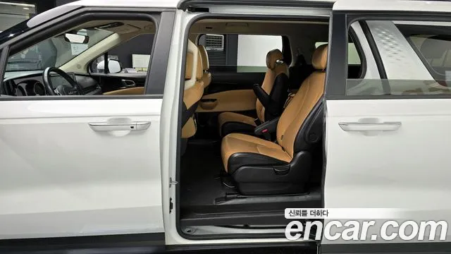 Kia Canival Carnival 4 поколение Дизель 9 мест Prestige — Фото автомобиля 12