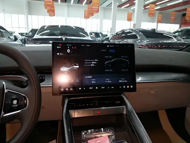 Arcfox Alpha S5 — Фото автомобиля 12