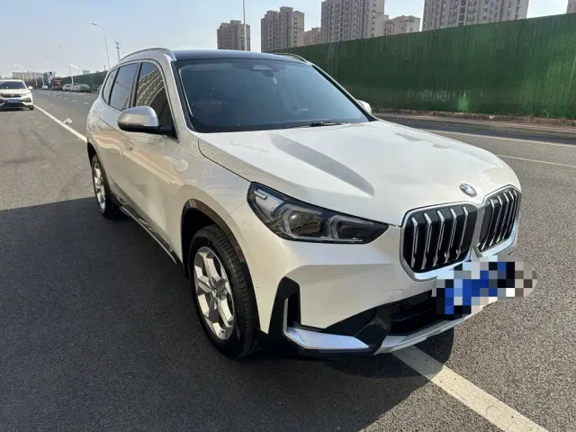 BMW X1 — Фото автомобиля 3